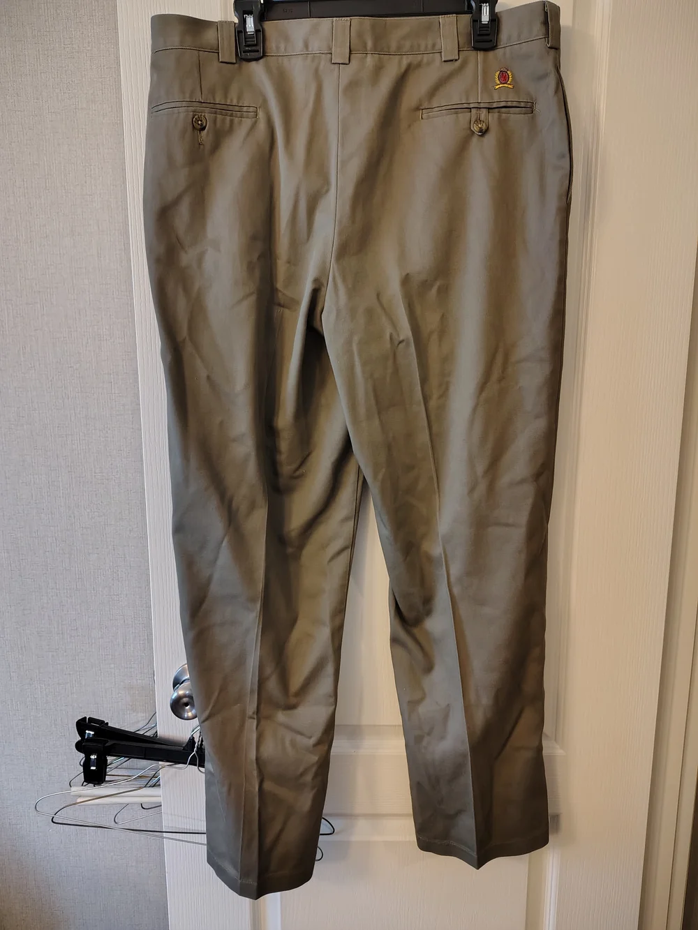 Tommy Hilfiger Men's Olive/Tan Dress Pants